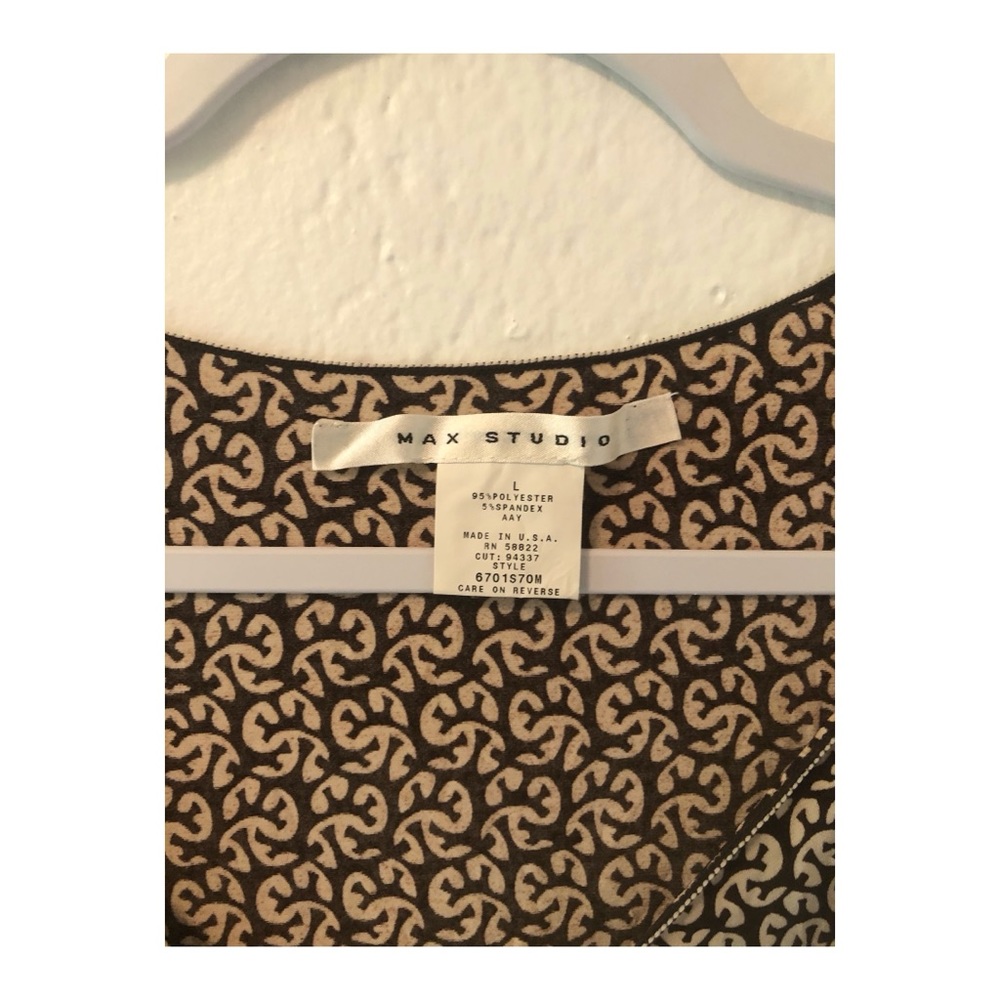 Simple Top - Picture 3 of 3